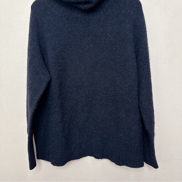 Aritzia Group By Babaton Womens Small Plutarch Sweater Blue Colro - Picture 6 of 12